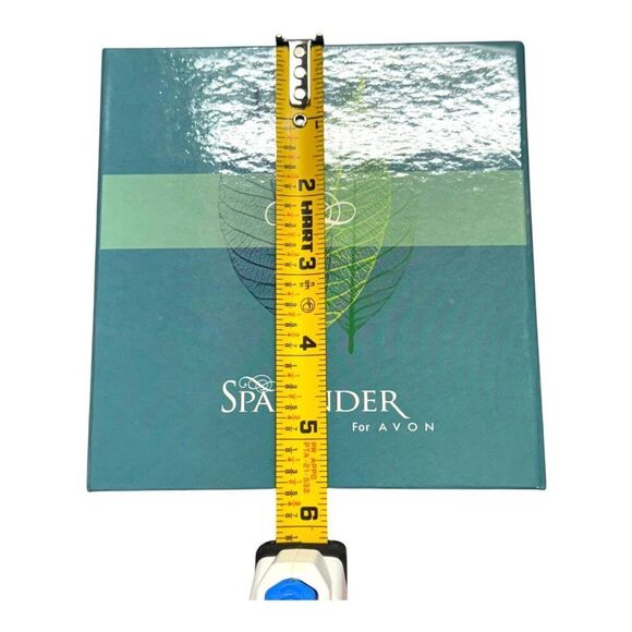 SpaFinder Stone Therapy Gift Set Avon Aroma Relax Tin Candle Energy Metal Candle - Picture 5 of 5